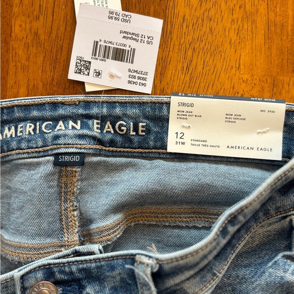 NWT American Eagle Mom Jeans distressed 12 R - Picture 4 of 5